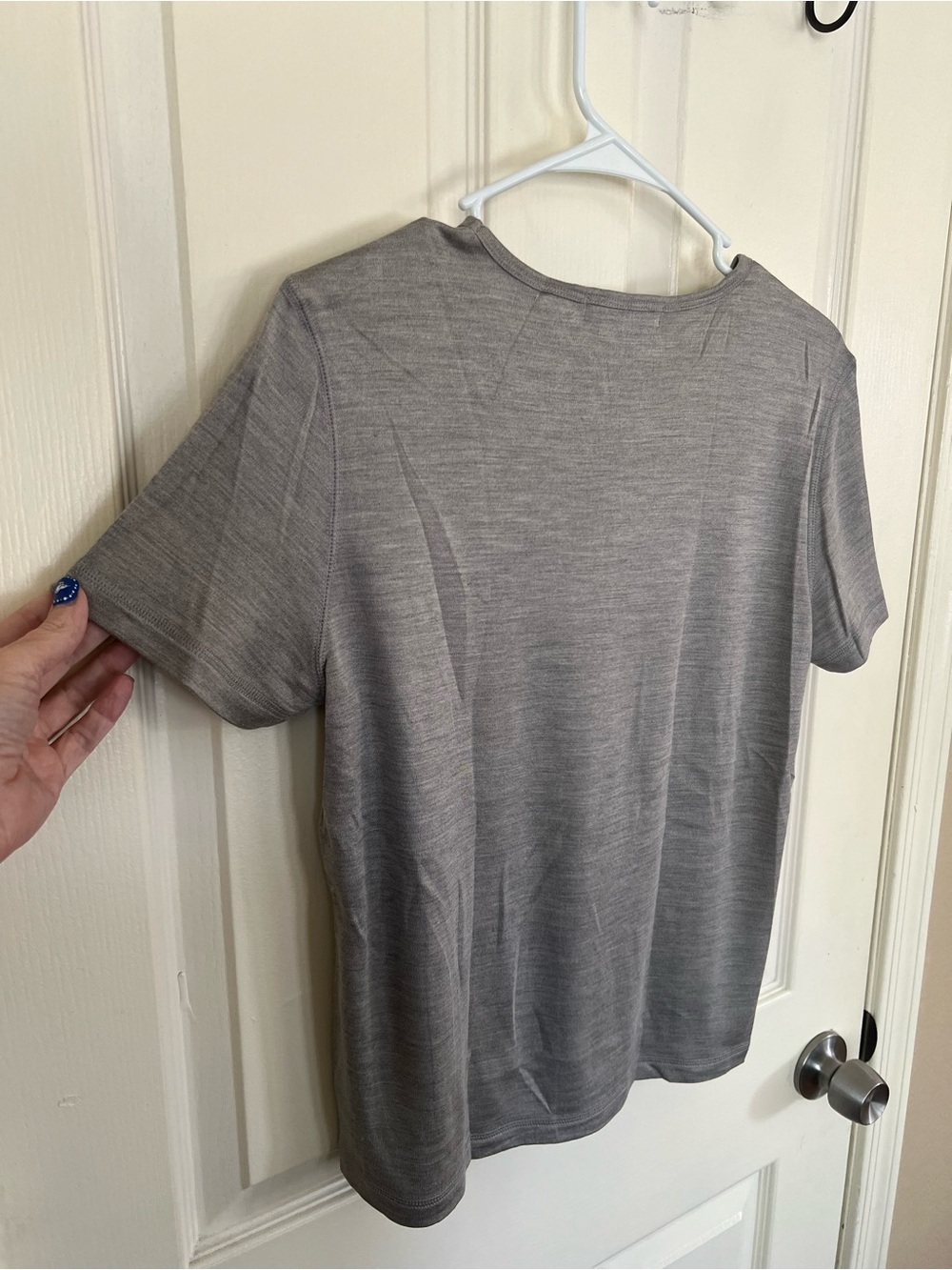 Lauren Ralph Lauren 85% Silk Gray/Taupe Short Sleeve Tee Shirt L - Picture 9 of 10